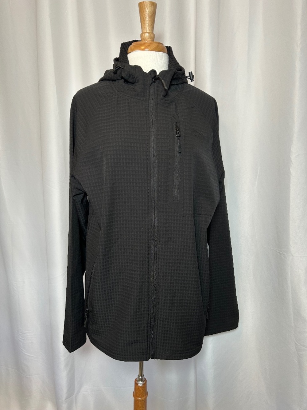 MEN'S REEBOK BLACK GRID-TEXTURED FULL-ZIP HOODED JACKET - SIZE MEDIUM